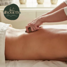 MASSAGE CREOLE AUX COQUILLAGES CHAUD - BEL SILHOUETTE